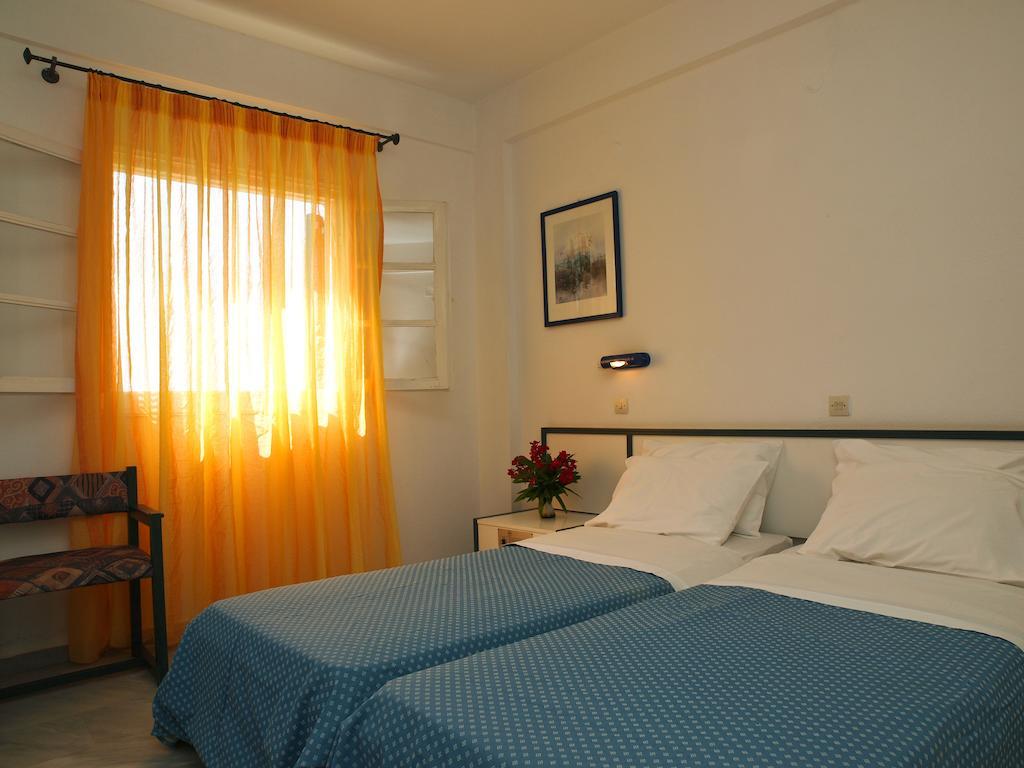 Musses Hotel Koukounaries Buitenkant foto